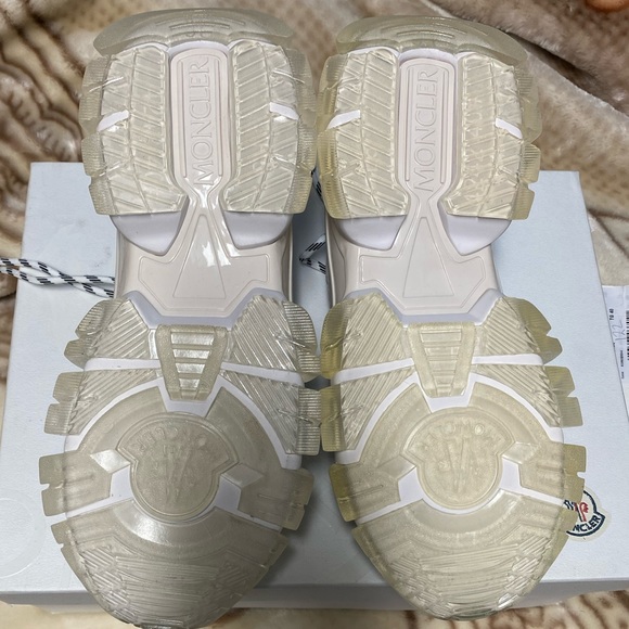 Moncler - Picture 8 of 14